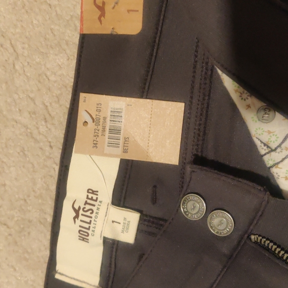 BNWT Hollister Jeggings size 1 grey - Picture 3 of 4